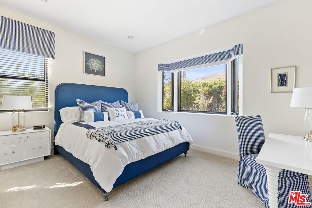30532 Morning View Drive Property Photo 18