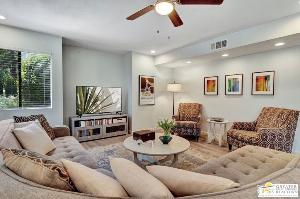 385 E Via Escuela 415 Property Photo 1