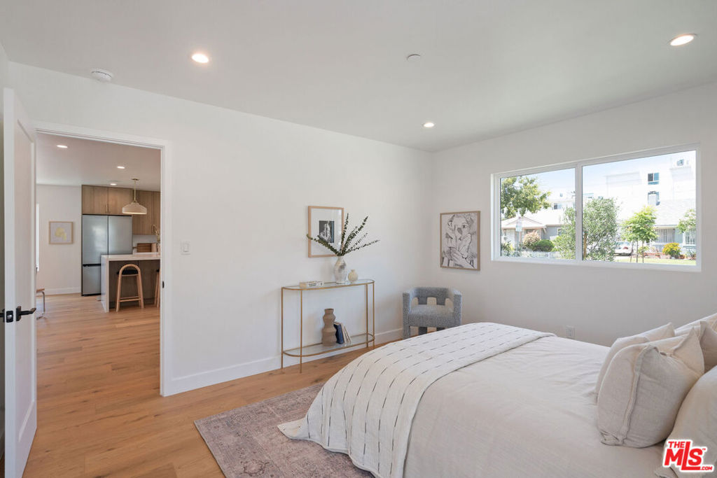 3522 Potomac Avenue Property Photo 18