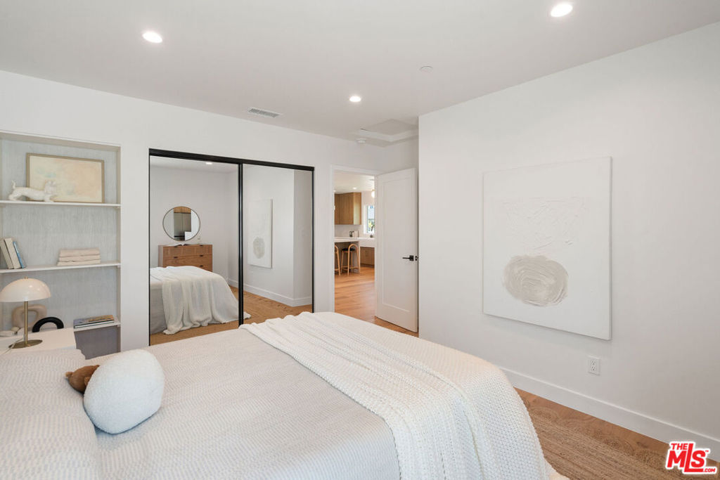 3522 Potomac Avenue Property Photo 19