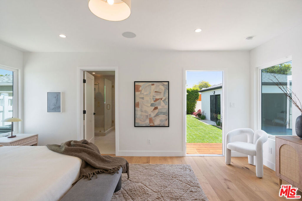 3522 Potomac Avenue Property Photo 23