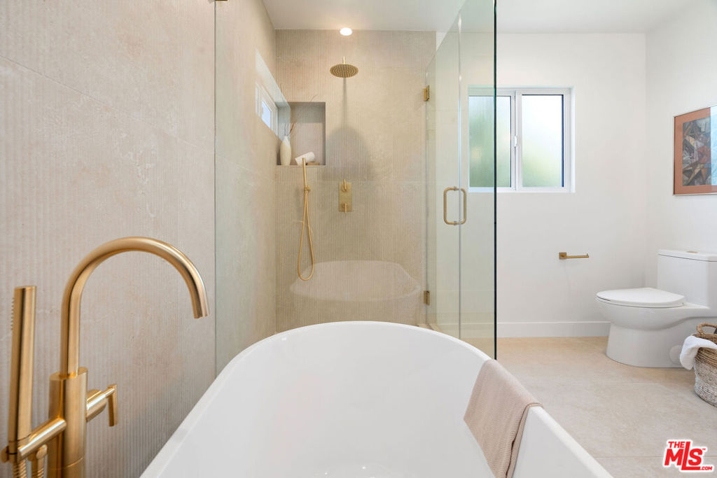 3522 Potomac Avenue Property Photo 28