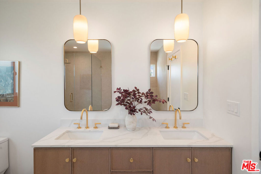 3522 Potomac Avenue Property Photo 58