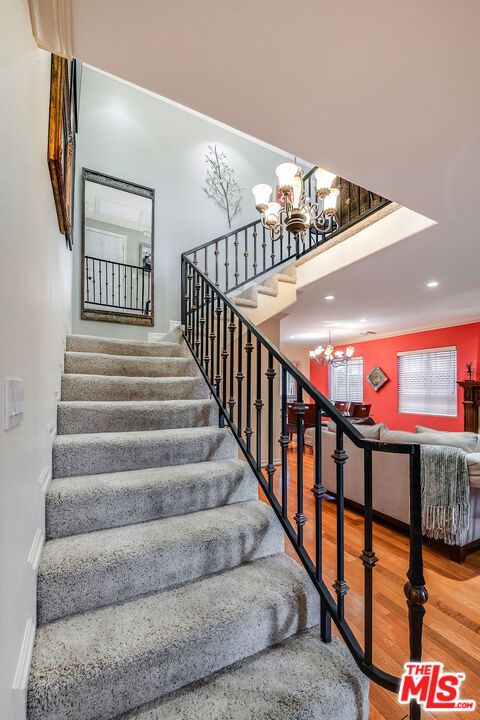 4262 Riverton Avenue Property Photo 27