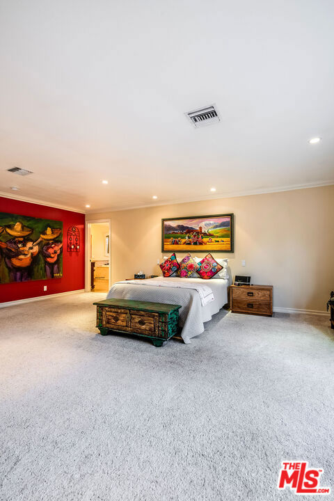 4262 Riverton Avenue Property Photo 39