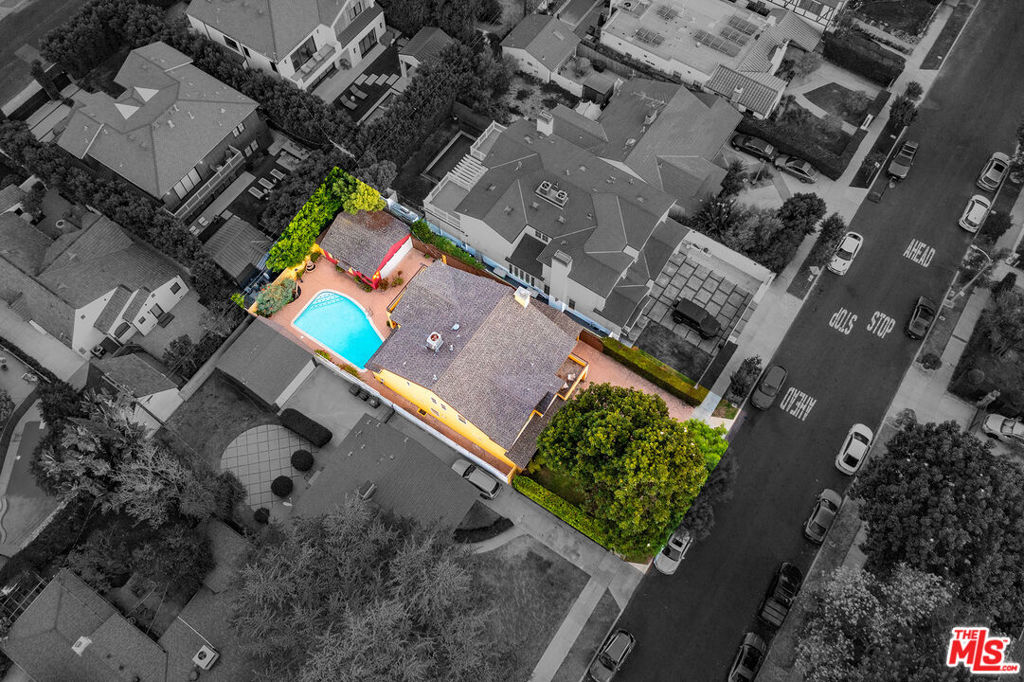 4262 Riverton Avenue Property Photo 47