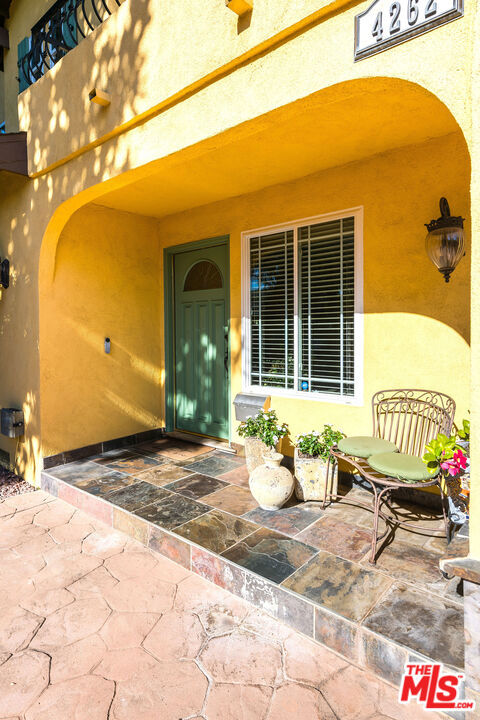 4262 Riverton Avenue Property Photo 55