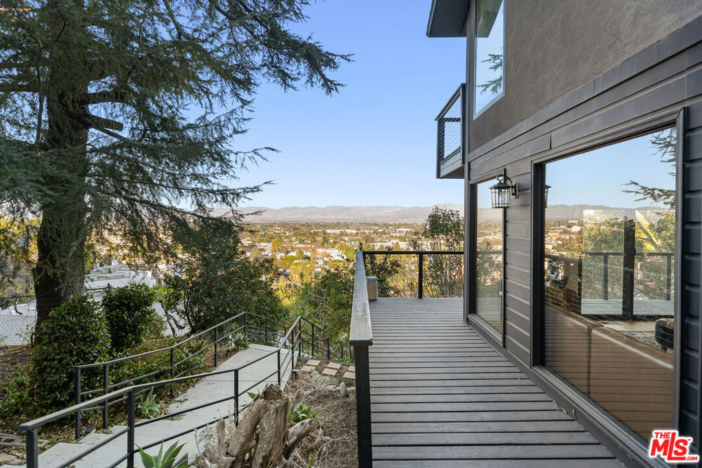 14600 Round Valley Drive Property Photo 3