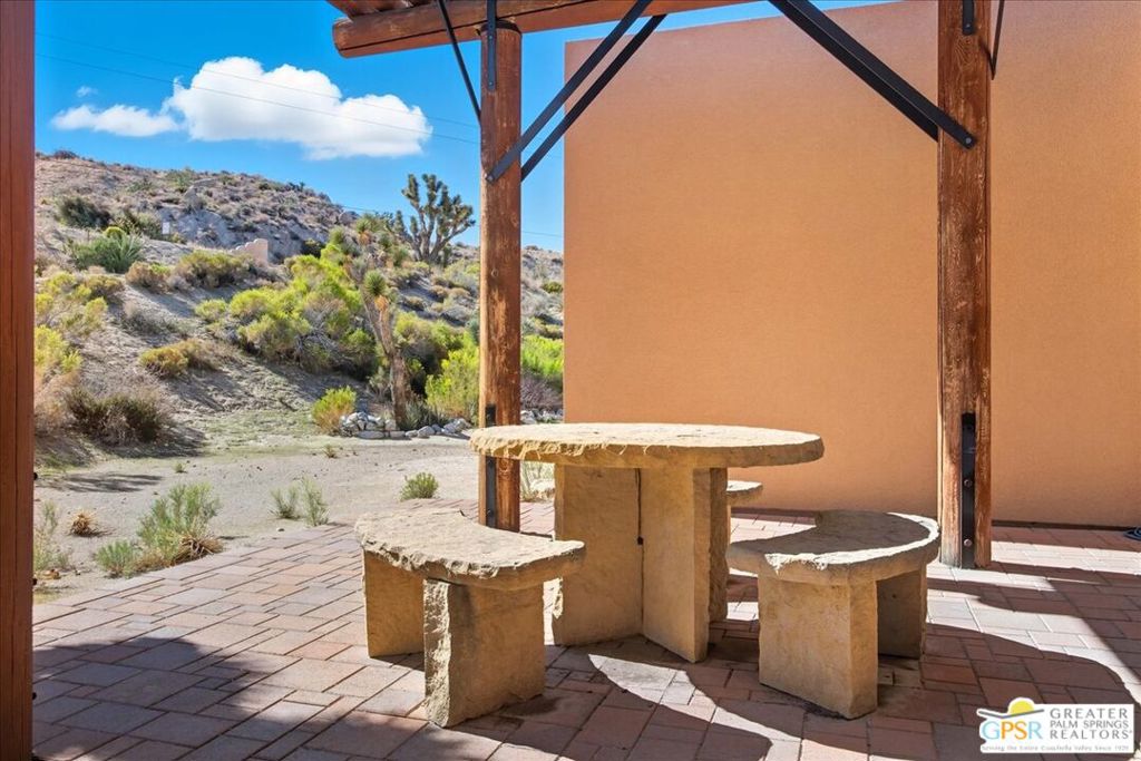 5935 Buena Suerte Road Property Photo 9