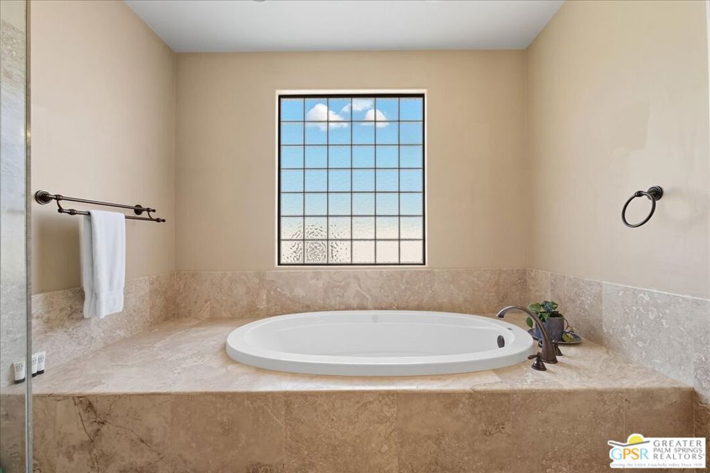 5935 Buena Suerte Road Property Photo 29