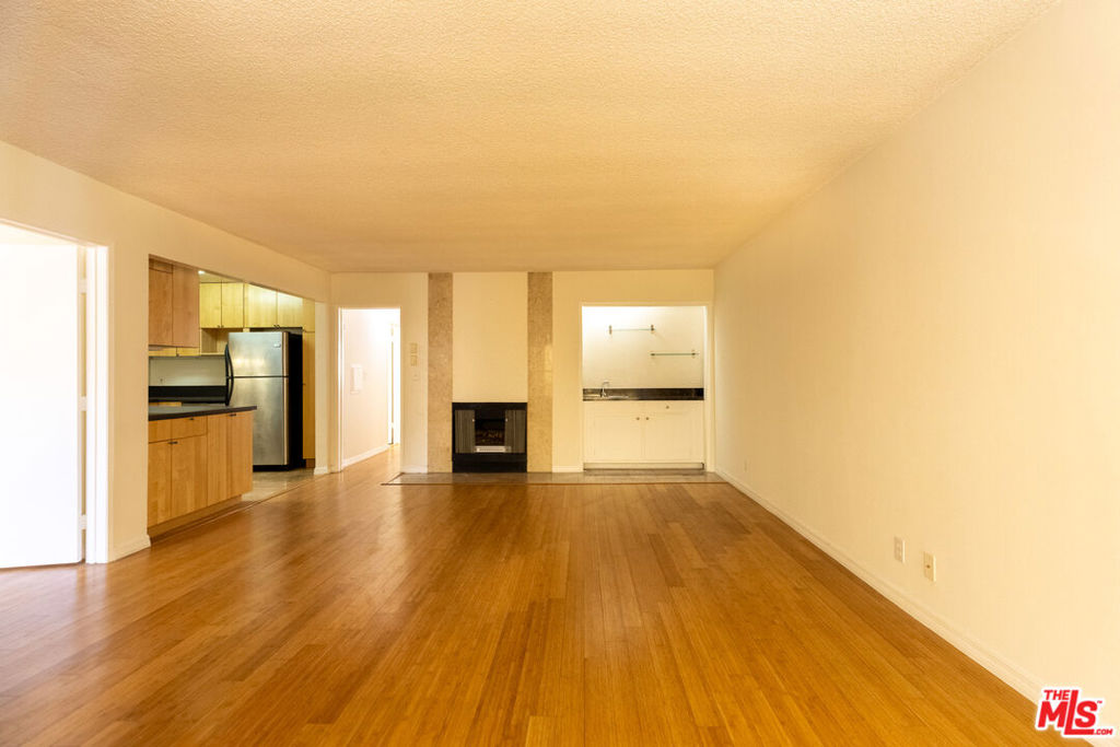 1033 6th Street 304 Property Photo 15