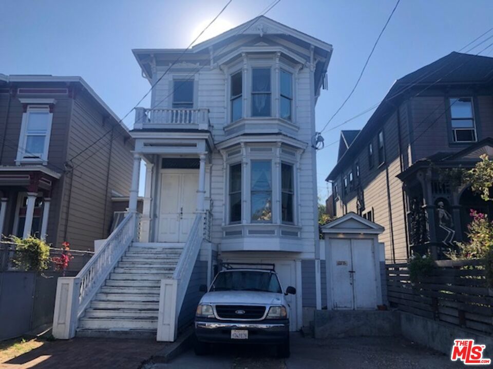 1032 Peralta Street Property Photo 1