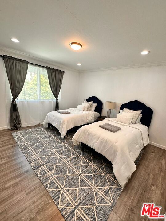 5757 Agnes Avenue Property Photo 6