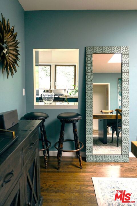 816 Hyperion Avenue Property Photo 8