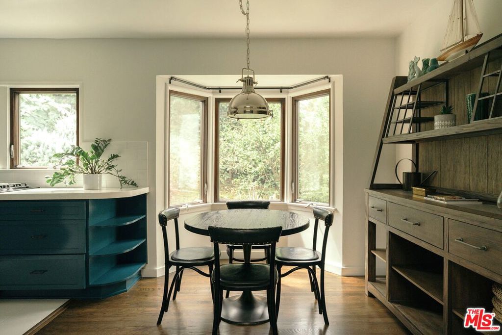 816 Hyperion Avenue Property Photo 13