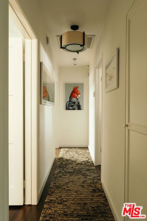 816 Hyperion Avenue Property Photo 19