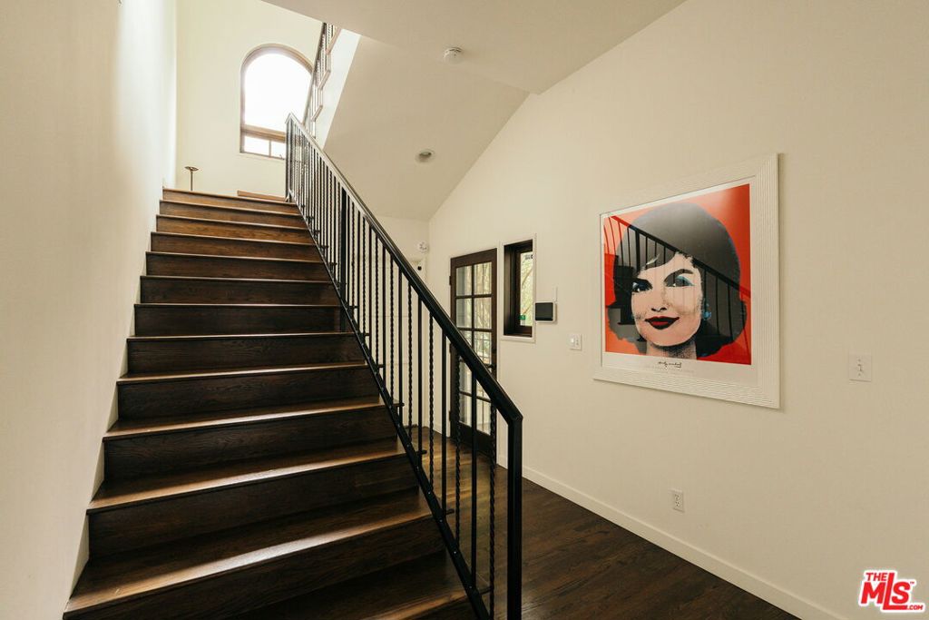 816 Hyperion Avenue Property Photo 27