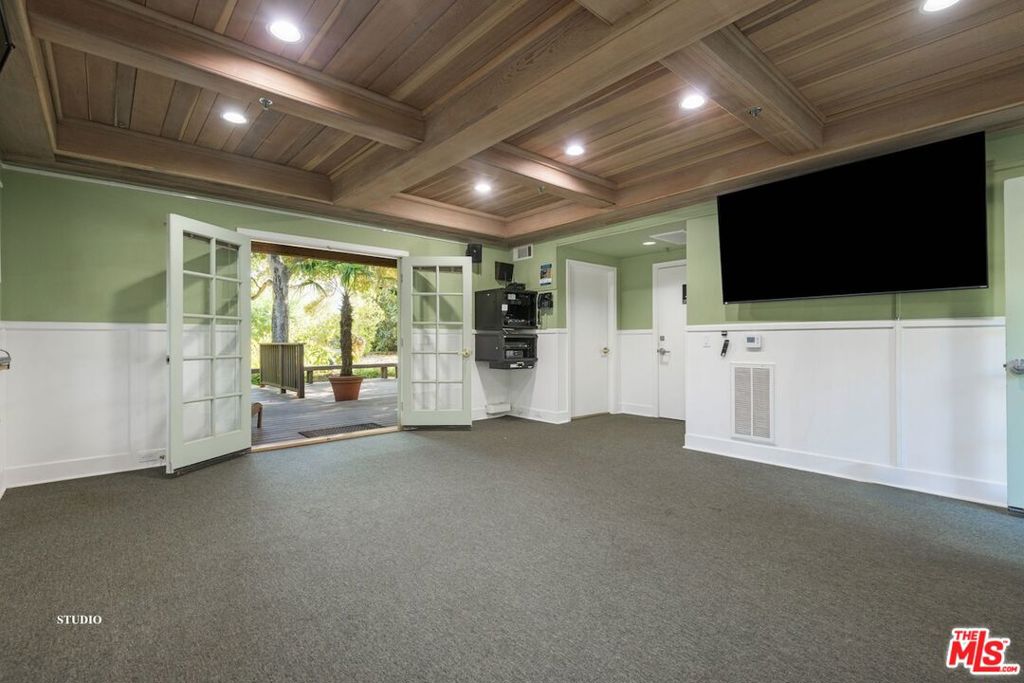 249 Lambert Road Property Photo 39