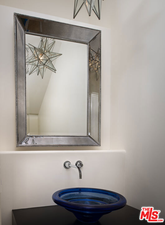 3235 Rambla Pacifico Property Photo 16