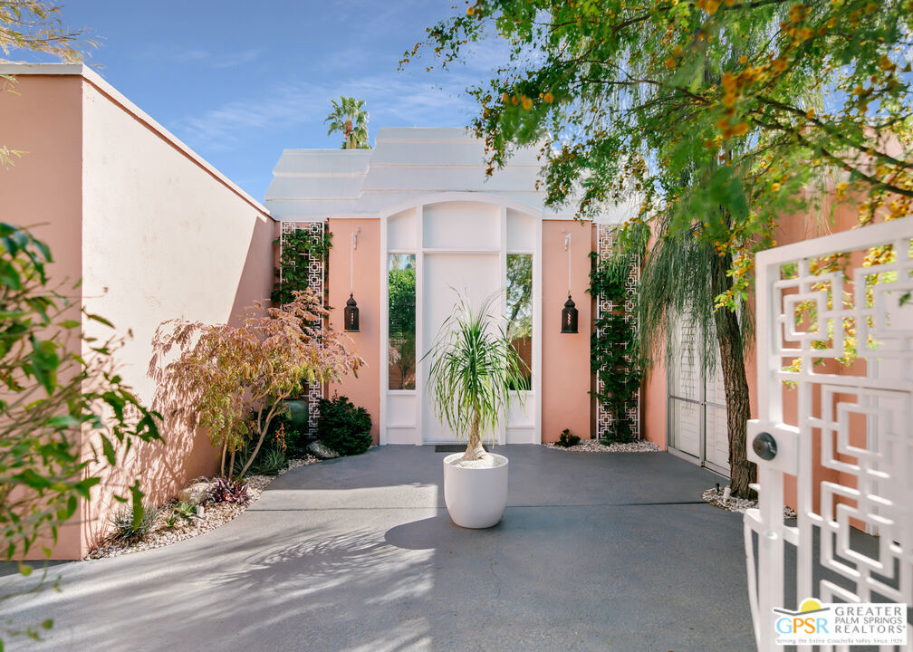 47075 Marrakesh Drive Property Photo 3