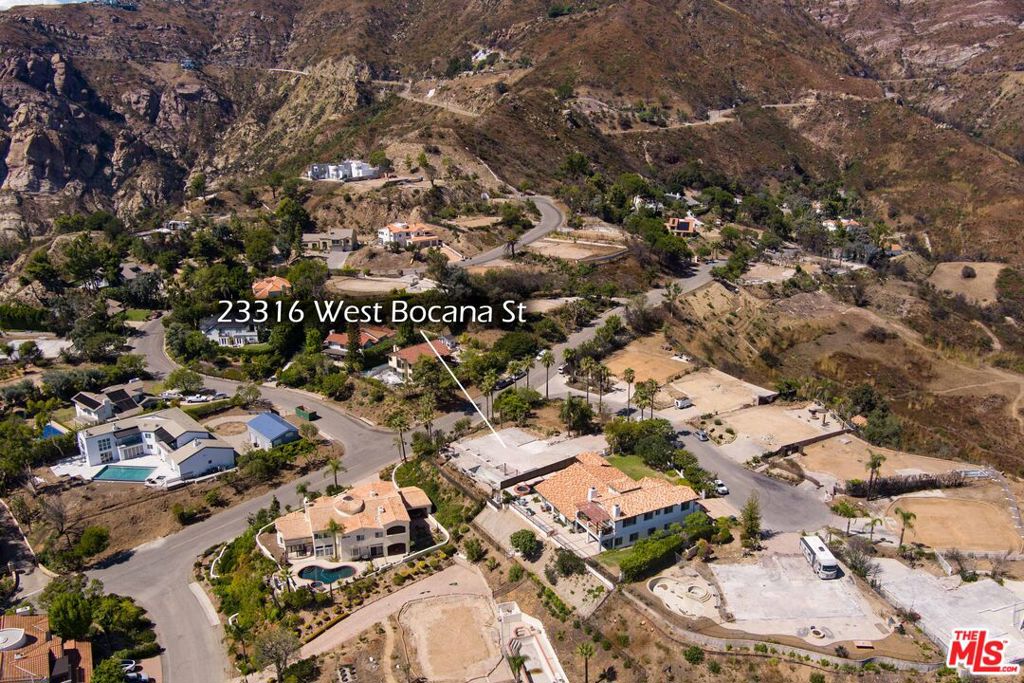 23316 W Bocana Street Property Photo 5