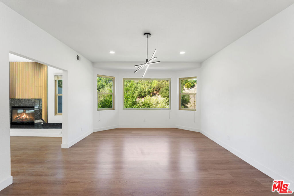 24228 Dry Canyon Cold Creek Road Property Photo 9