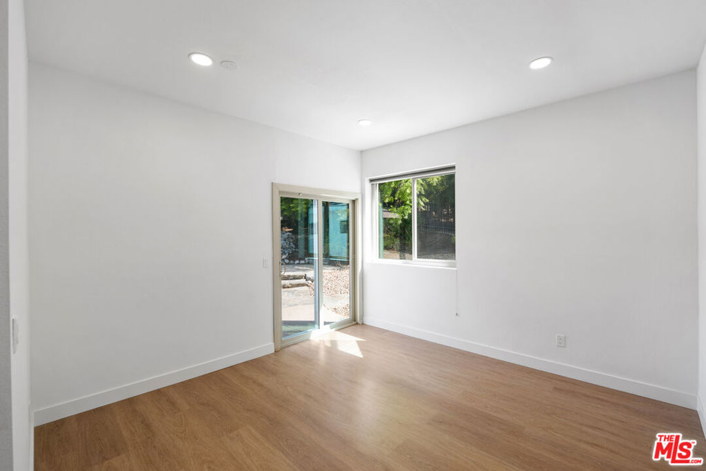 24228 Dry Canyon Cold Creek Road Property Photo 28