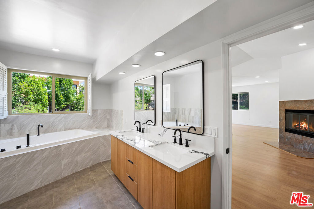 24228 Dry Canyon Cold Creek Road Property Photo 31