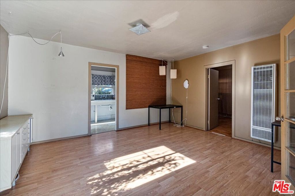741 N Harvard Boulevard Property Photo 12