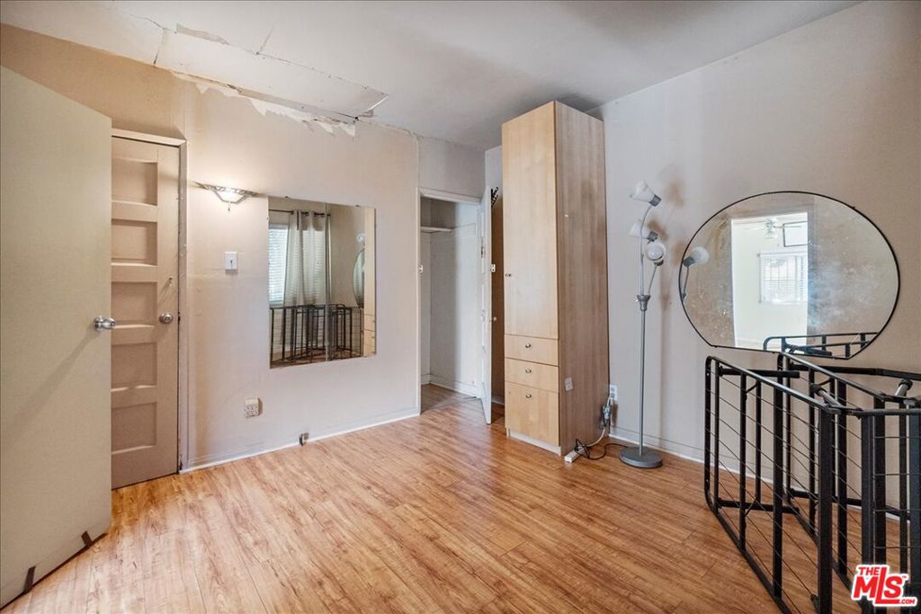 741 N Harvard Boulevard Property Photo 21