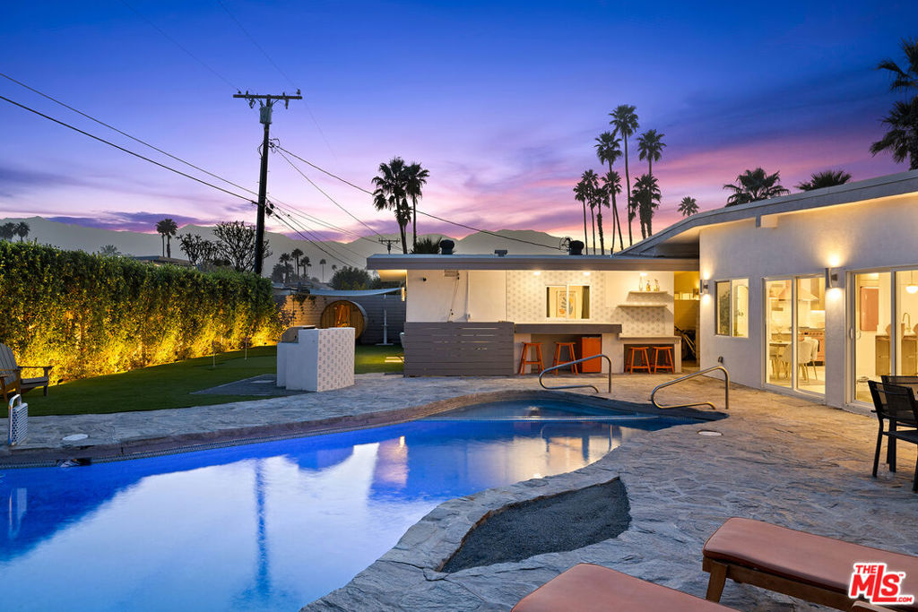74085 Setting Sun Trail Property Photo 2