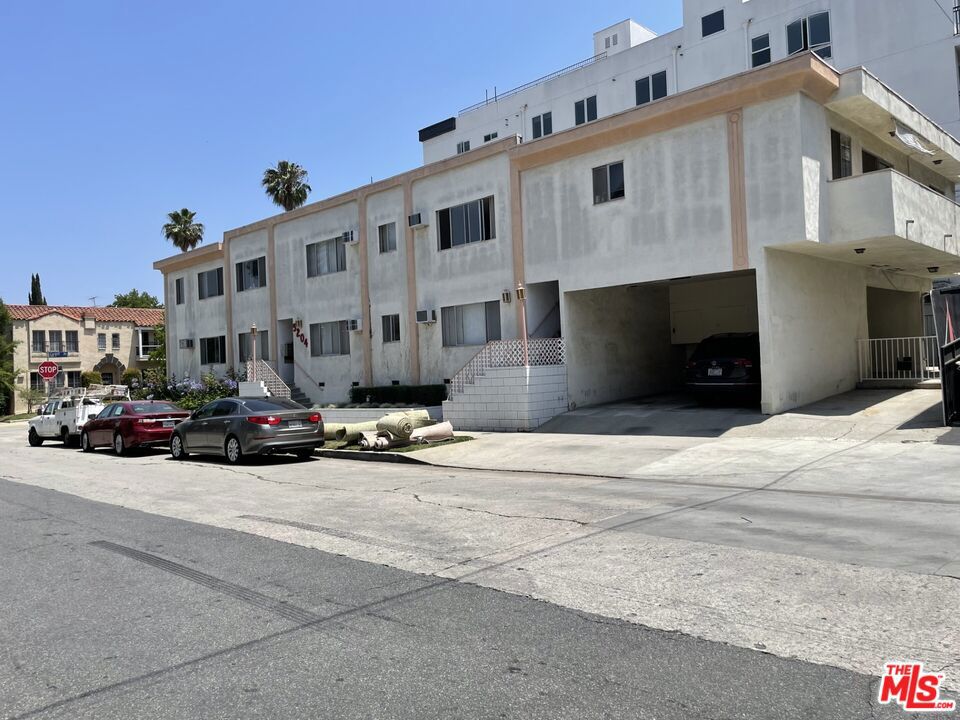 9204 Whitworth Drive 5 Property Photo 1