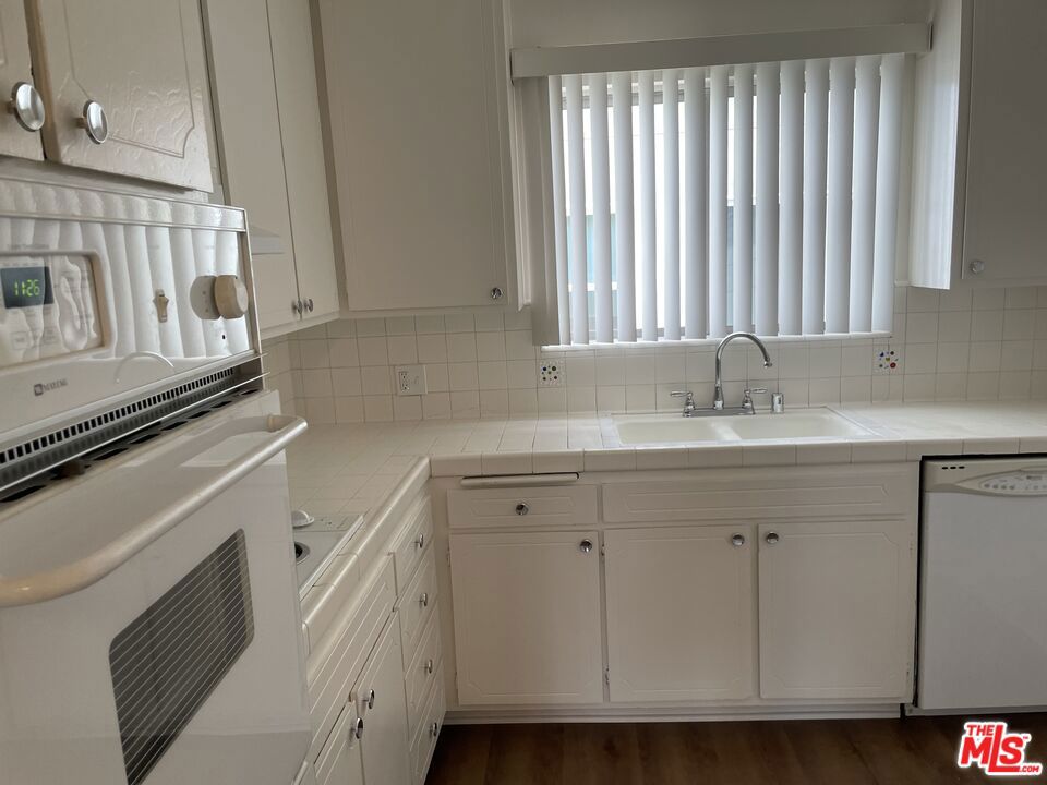 9204 Whitworth Drive 5 Property Photo 3
