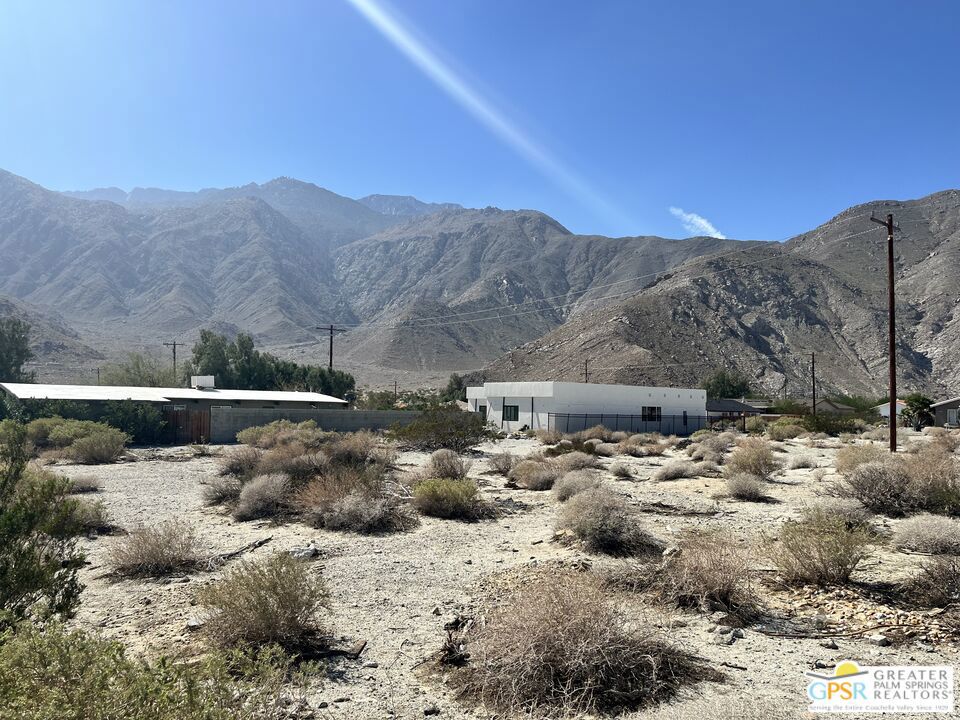 1 La Vida Drive Property Photo 3
