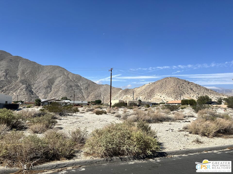 1 La Vida Drive Property Photo 4