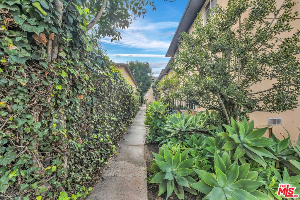 4121 Santo Tomas Drive A Property Photo 8