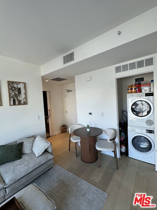 400 S Broadway 502 Property Photo 6