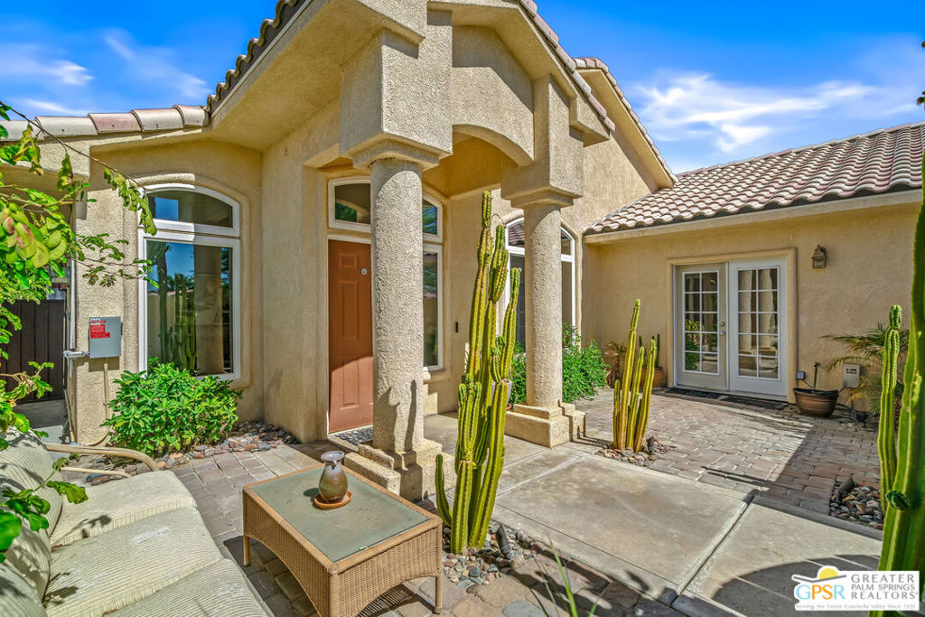 67860 Ontina Road Property Photo 1