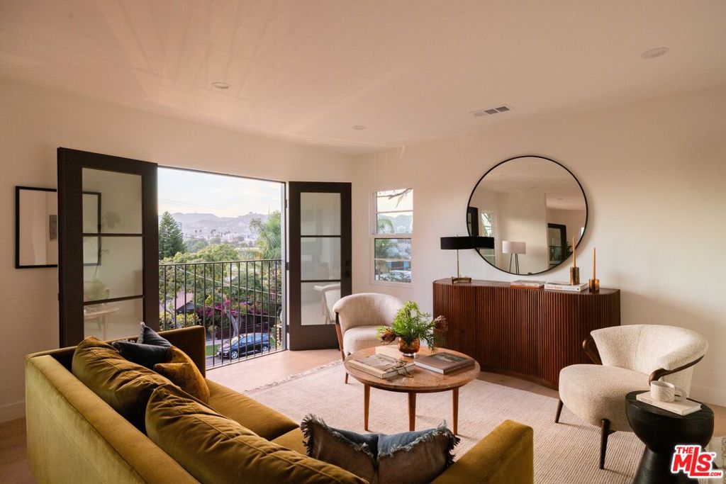 1020 Manzanita Street Property Photo 1