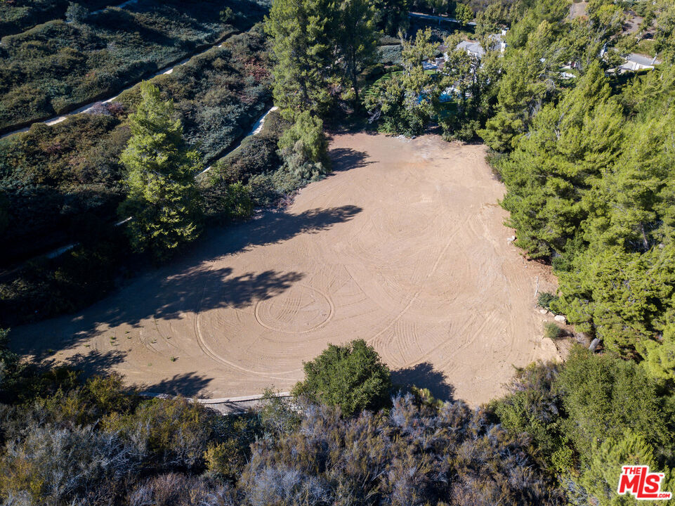 24600 Thousand Peaks Rd Property Photo 12