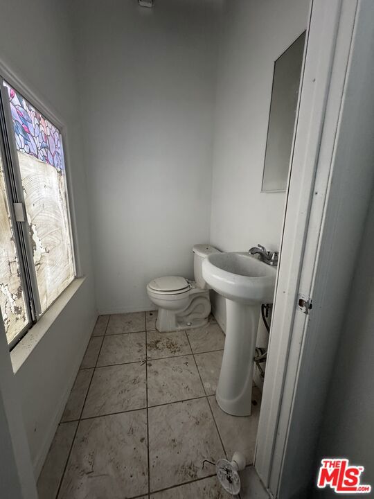 4634 W Slauson Avenue Property Photo 16