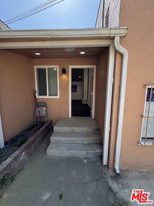 4634 W Slauson Avenue Property Photo 26