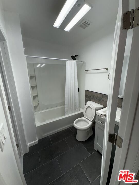 4634 W Slauson Avenue Property Photo 29