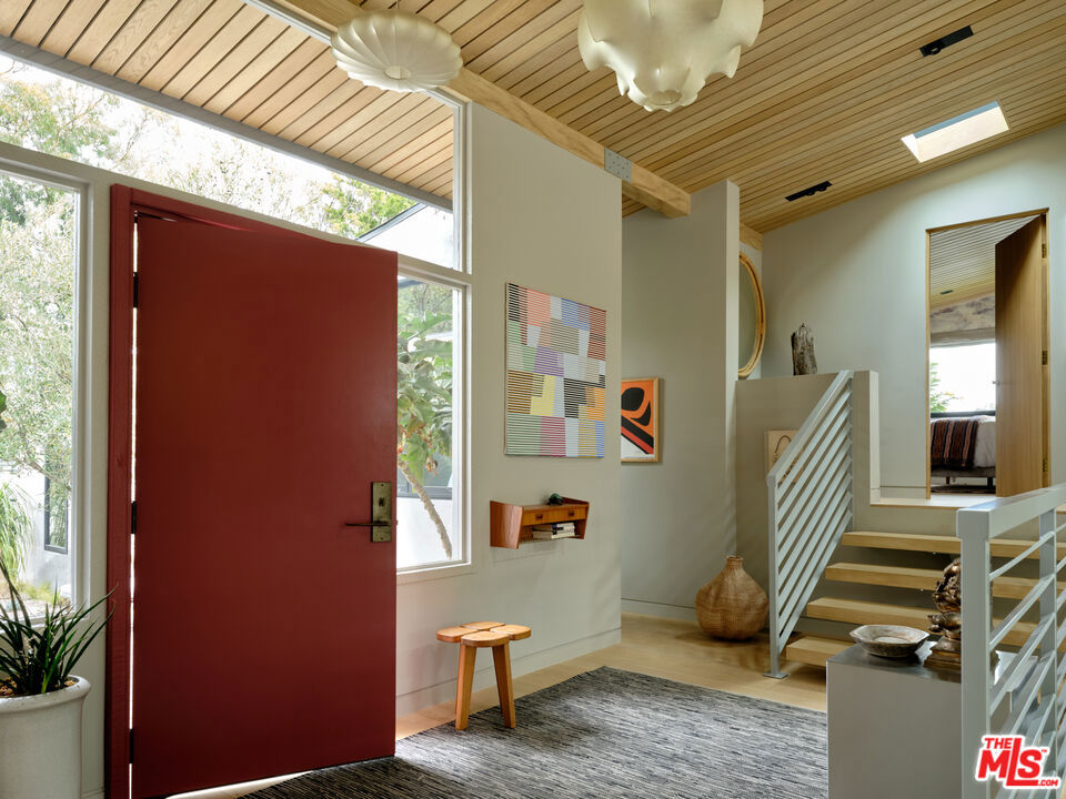 6738 Wildlife Road Property Photo 4