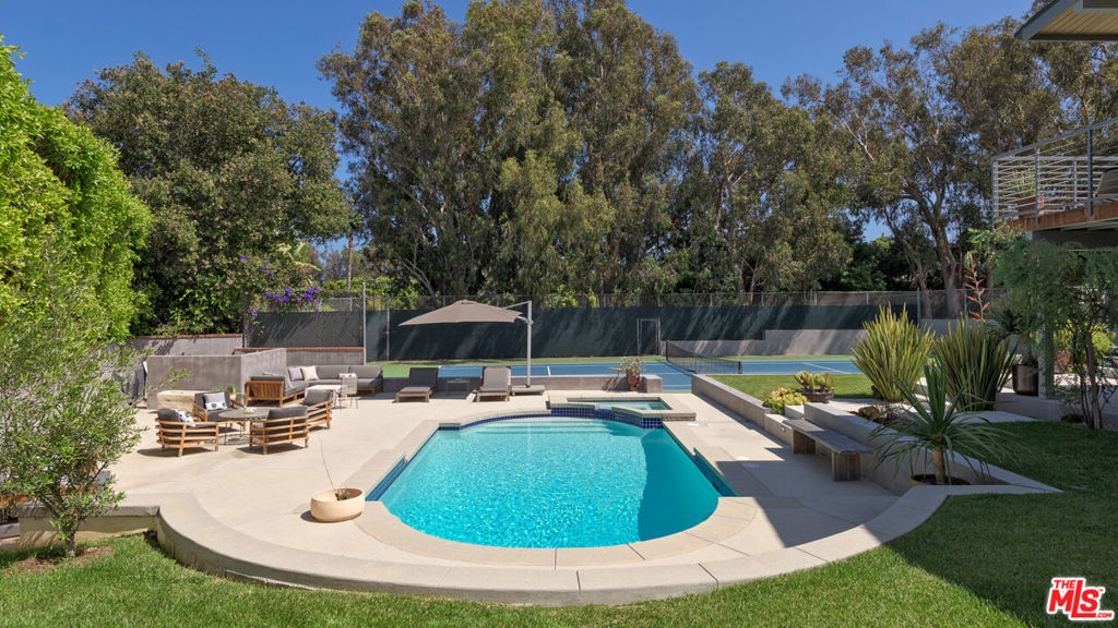 6738 Wildlife Road Property Photo 19