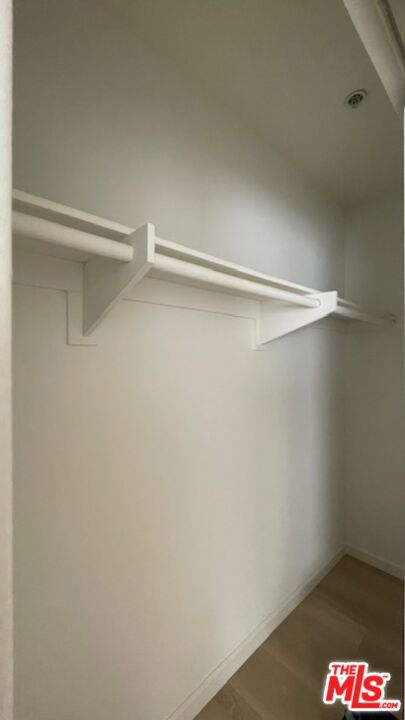 420 S Harvard Boulevard 305 Property Photo 4