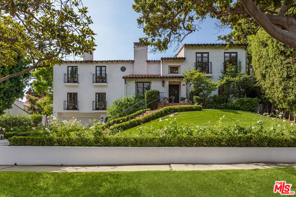 365 Comstock Avenue Property Photo 1