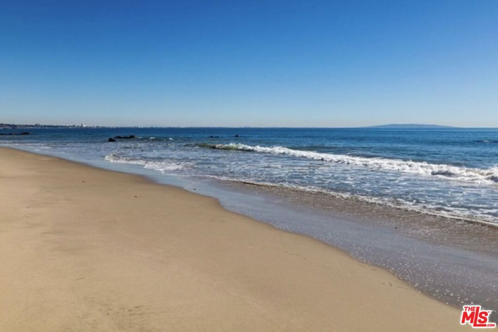 20832 Pacific Coast Highway Property Photo 3