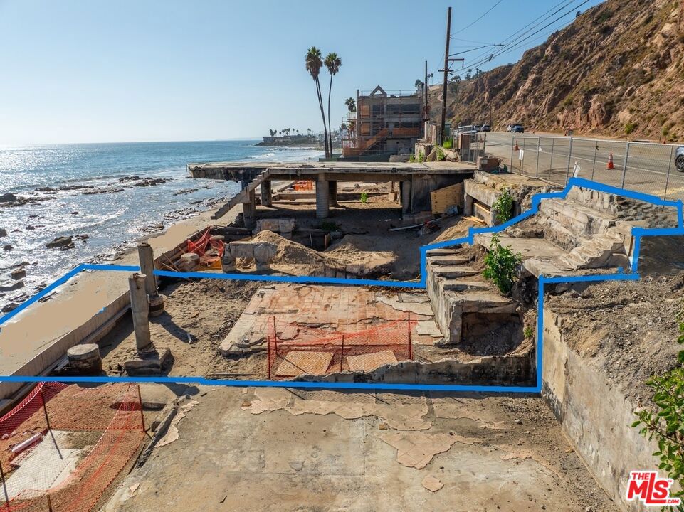 20832 Pacific Coast Highway Property Photo 6