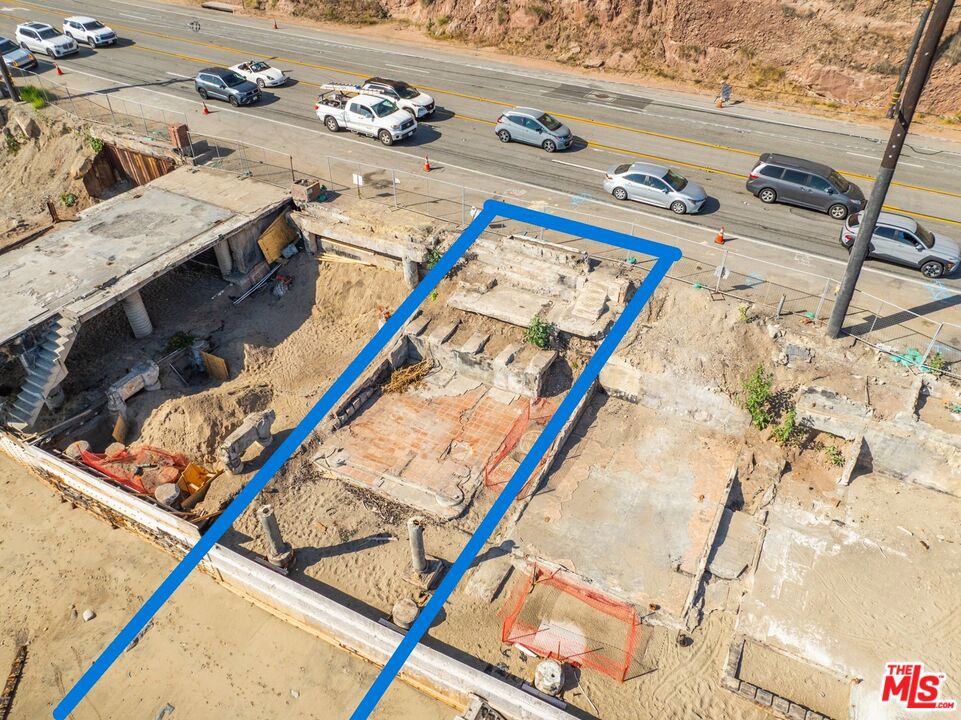 20832 Pacific Coast Highway Property Photo 9